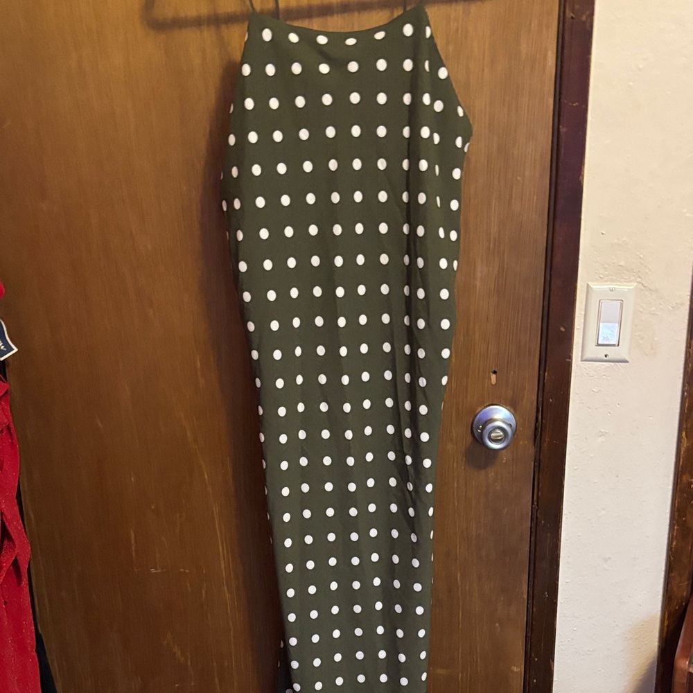 Chic Green Polka Dot Pencil Dress